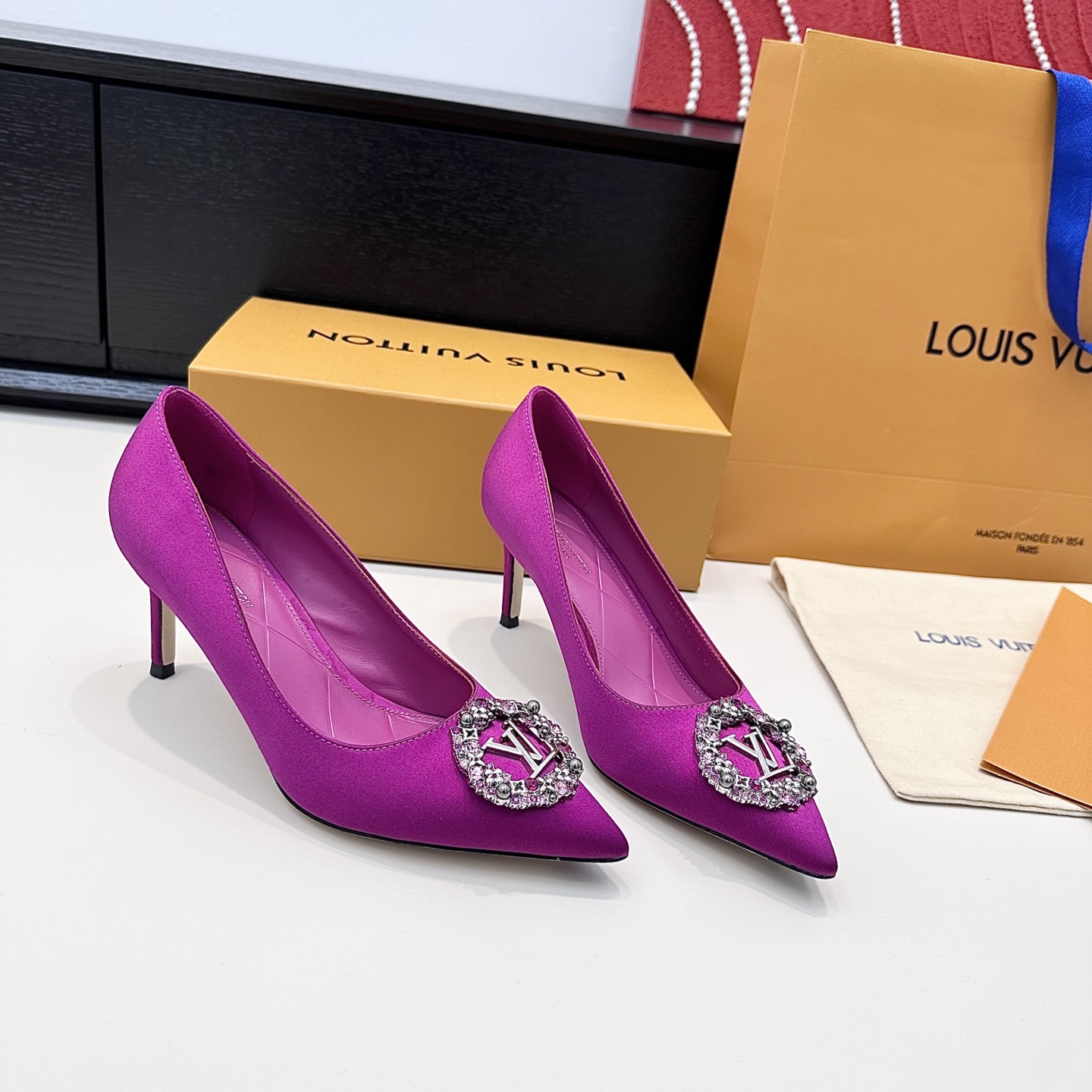 Women's high heels